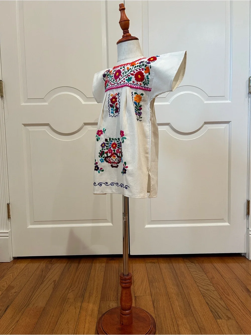 Tehuacan Girls Mexican Dress hand embroidery.